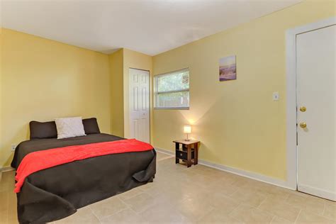 Craigslist jax fl rooms for rent. Things To Know About Craigslist jax fl rooms for rent. 